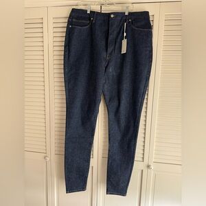 Good American Always Fit Jeans Size 28-32W